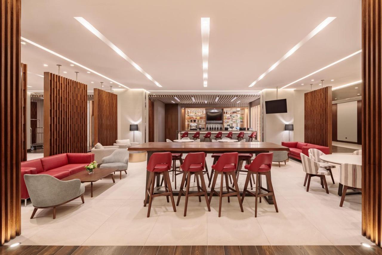 Holiday Inn - Quito Airport By Ihg Tababela Eksteriør bilde The lounge at the airport